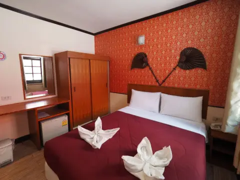 Honey House 1 - Photo 2