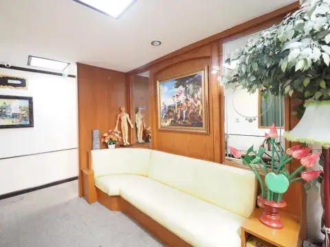 Honey House 1 - Photo 1