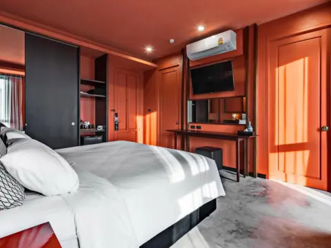 Hua Hin Habitat Hotel - Photo 3