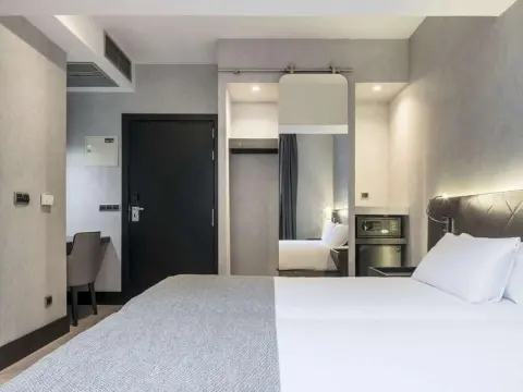 I Residence Hotel Silom - фото 4