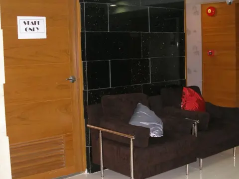 Ideal Hotel Pratunam - Photo 3