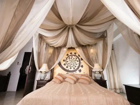 Initial Dawn Riverside Villa - Photo 2