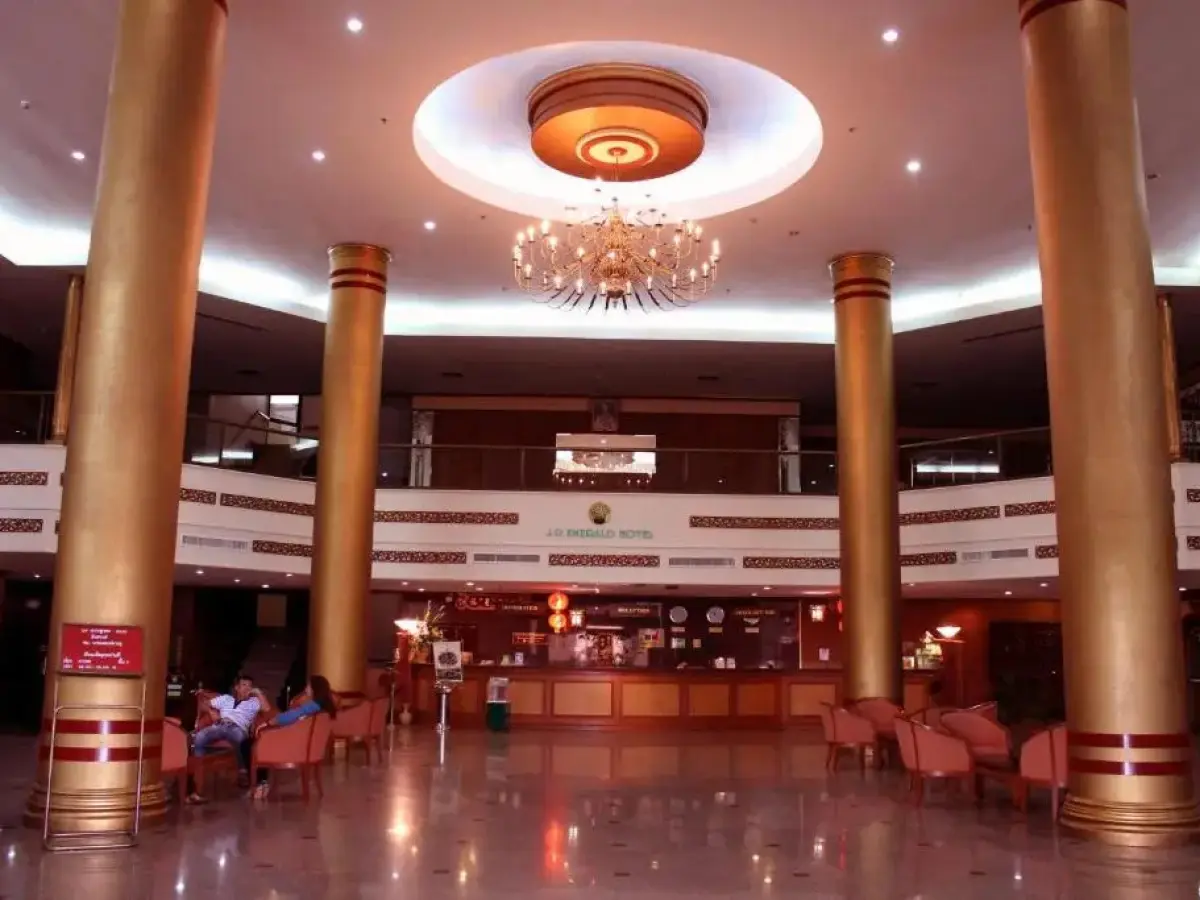 JP Emerald Hotel