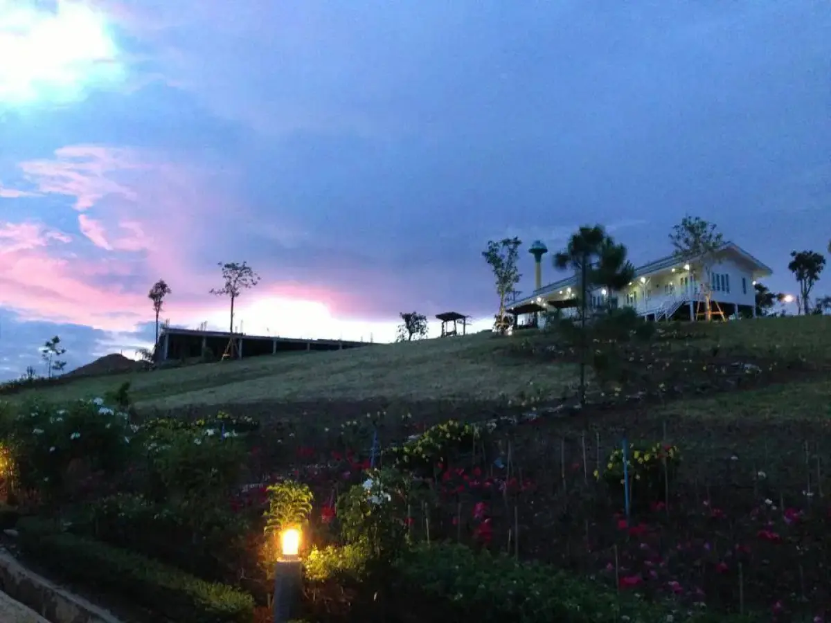 Khaokor Whitehome Resort