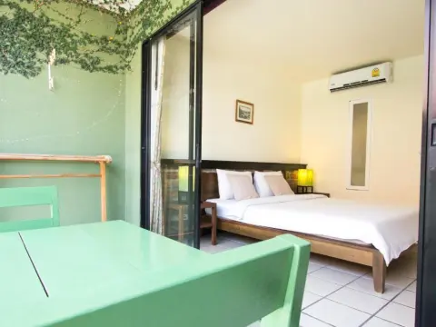 Khao Lak Tony Lodge - Photo 2