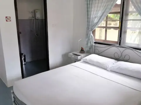 Khaopilai Bungalows - Photo 2