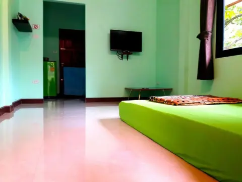 Kiriwong Baansuanrommai - Photo 2
