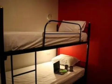 Kool Backpacker Hostel - Photo 3