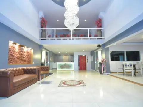 Kriss Residence - Photo 2