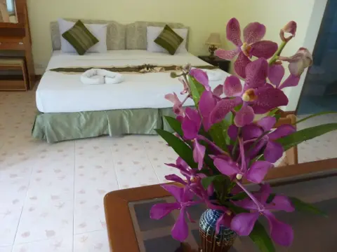 Ladda Resort - Photo 3
