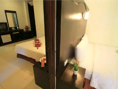 Lanta Pavilion Resort - Photo 3