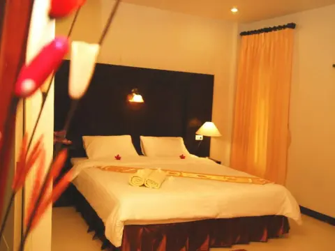 Lanta Pavilion Resort - Photo 4