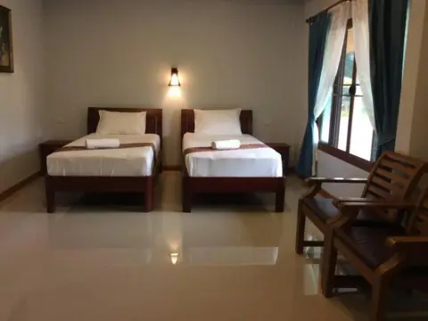 Lanta Wanida Resort - Photo 2