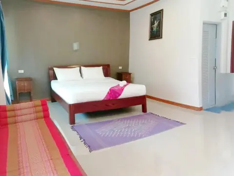 Lanta Wanida Resort - Photo 4