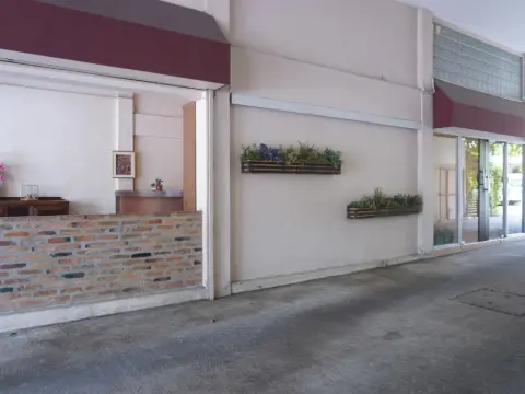 Le Ranong Bistro and Guesthouse - Photo 1
