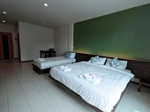 Le Ranong Bistro and Guesthouse - Photo 4