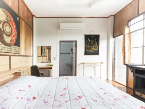 Lha's Place Homestay & Guesthouse - фото 2