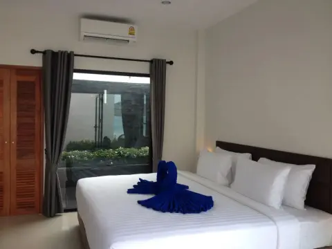 Limelight Village - Photo 4