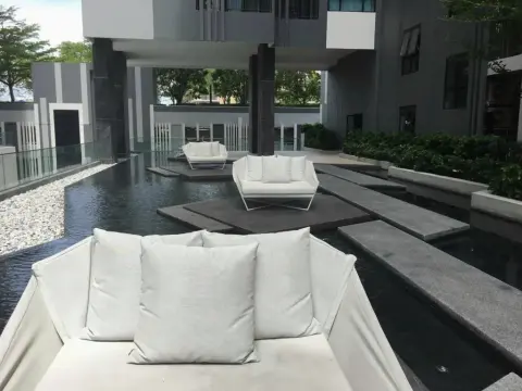 Llx Condo@The Base   Cityview&Sea View - Photo 2