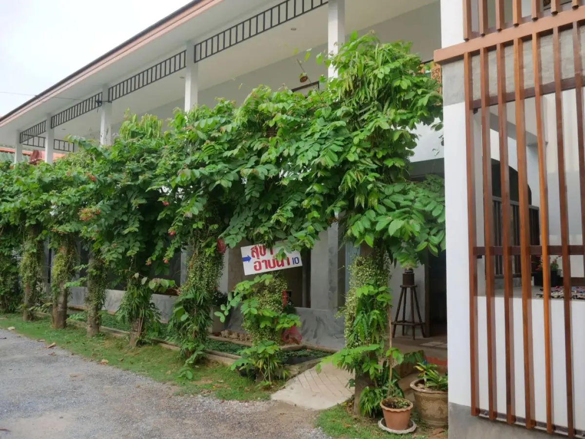 L.O.M. Resort