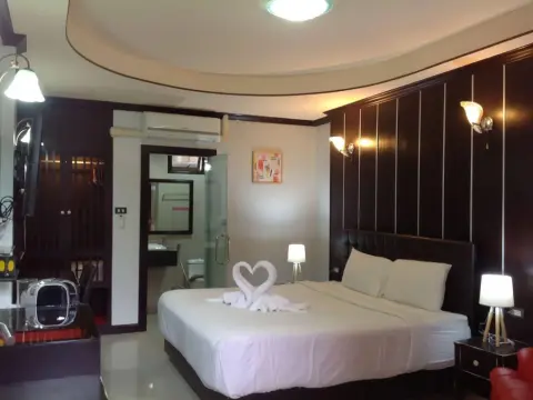 Ma Maison Hotel - Photo 2