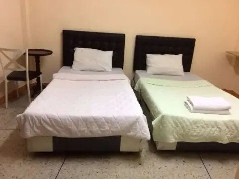 Maharani Guesthouse - Photo 2