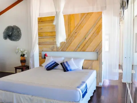 Maiton Beachfront Villa - Photo 3