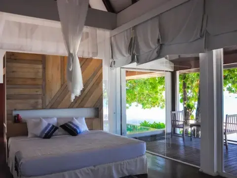 Maiton Beachfront Villa - Photo 4