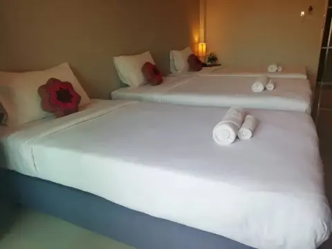 May House Karon Beach - Photo 2