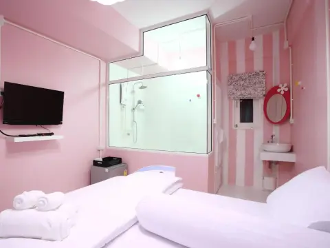 Meroom Hotel - Photo 3