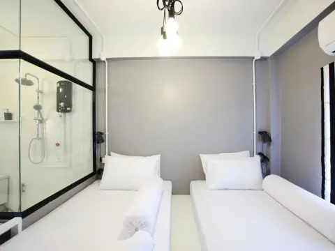 Meroom Hotel - Photo 4