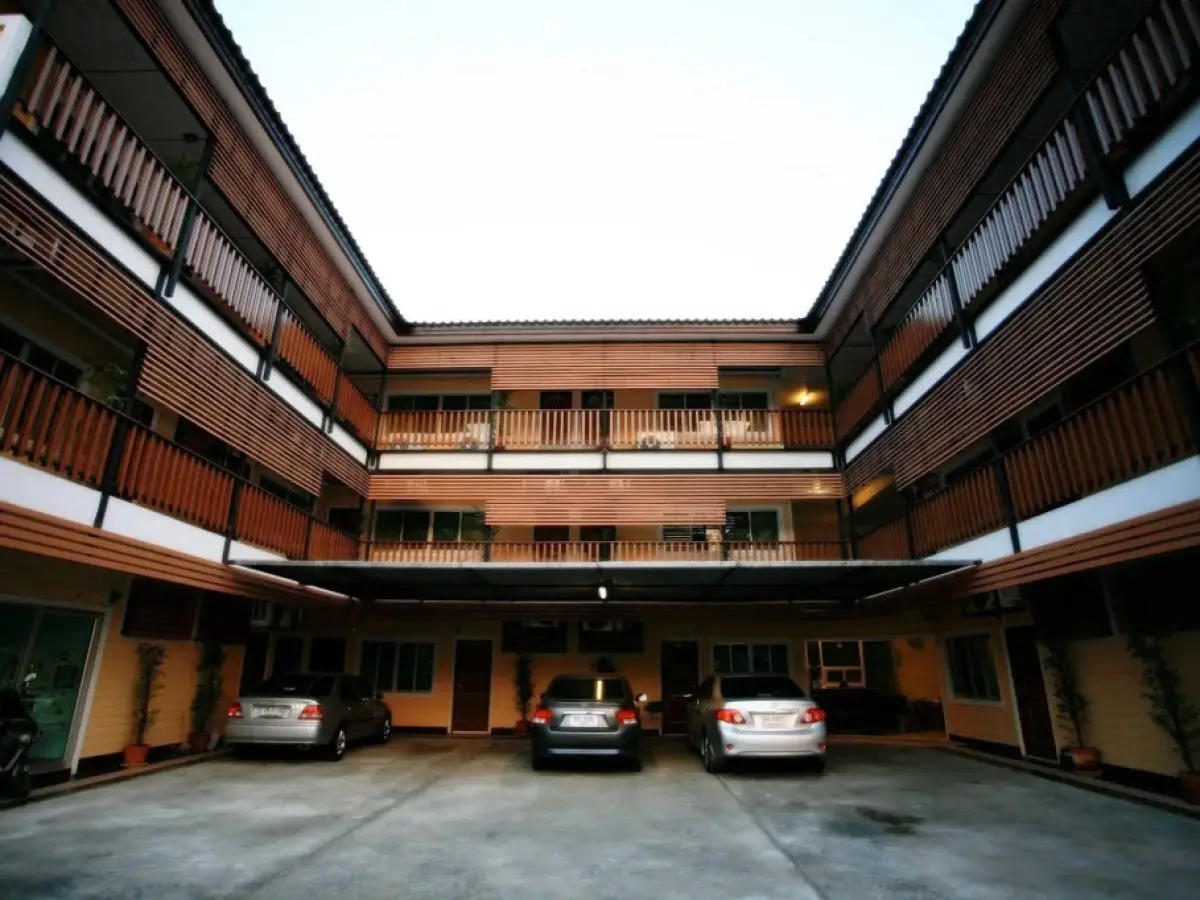 Miami Hotel (SHA Extra Plus)
