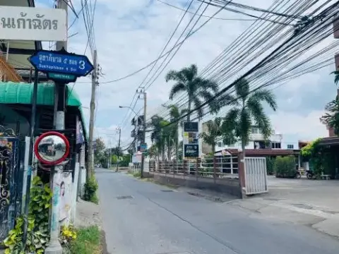 Million Mansion - Photo 4