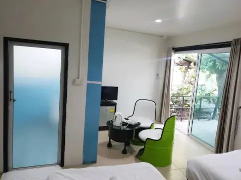 Mine Boxes Resort - Photo 3