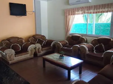 Monaa's Place - Photo 3