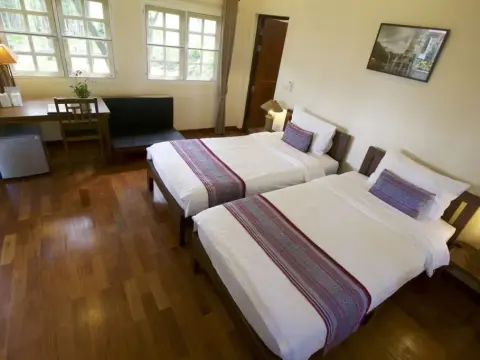 Monoceros Resort - Photo 4