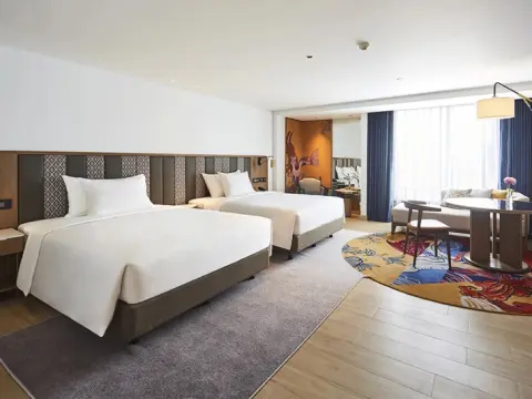 Montien Hotel Surawong Bangkok - Photo 4