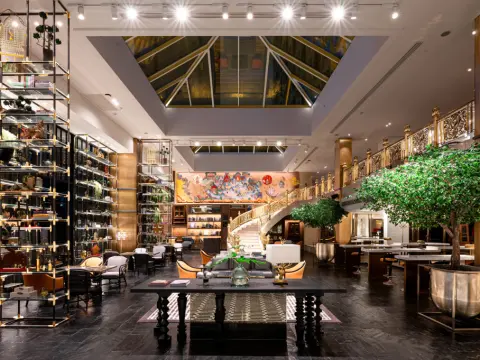 Montien Hotel Surawong Bangkok - Photo 1