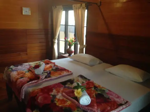 Montri Garden House - Photo 2