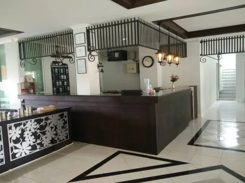 Morning Dew Lodge (SHA Certified) - Photo 2