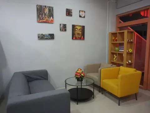 Moumou Hostel - Photo 2