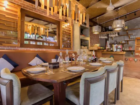 MyHouse Riverside & Pool Villa Near Old Town - Photo 2