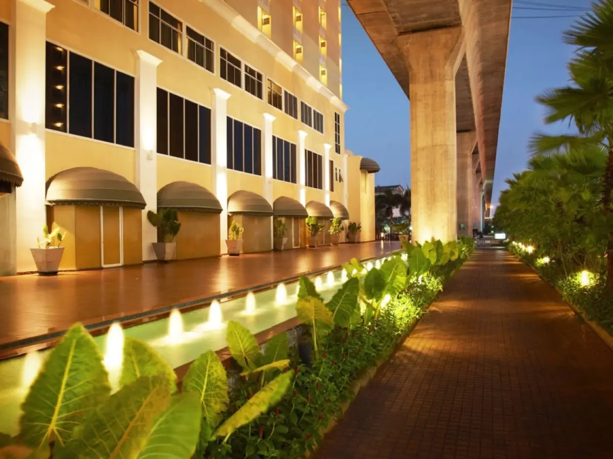 Nasa Bangkok Hotel
