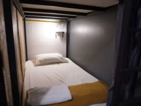 Near Beach Hostel - Adults Only - Photo 3