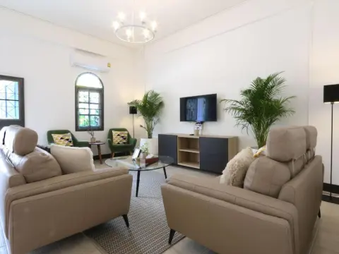 Neveu Premier Residence - Photo 1