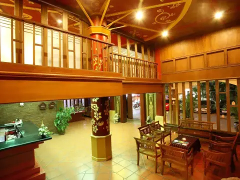 New Patong Premier Resort - Photo 1