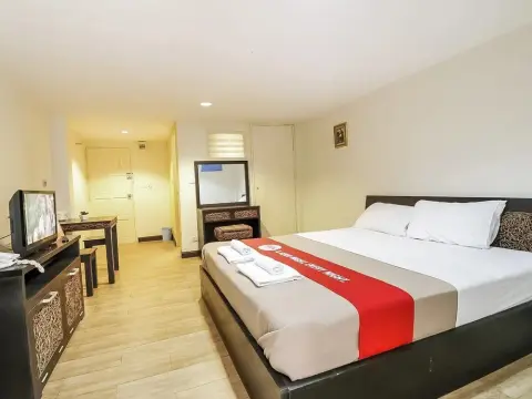 Nida Rooms on Nut 6 Mega Mall - Photo 4