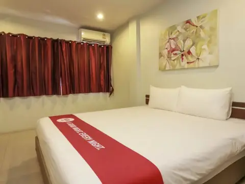 NIDA Rooms Patong Nanai 164 - Photo 2