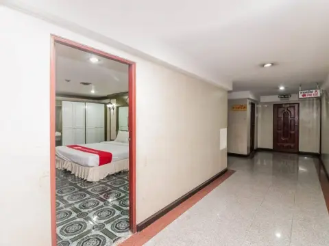 NIDA Rooms Ratchadaphisek Golden Dome Walk - Foto 1