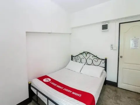 NIDA Rooms Srichandon 12 Night Villa - Photo 3